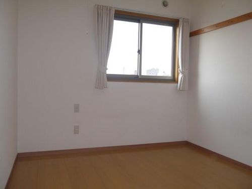 プラージュ浜田町201の内装