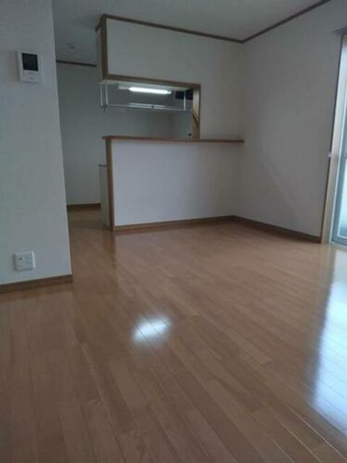 ガレージハウス中島Bの居間