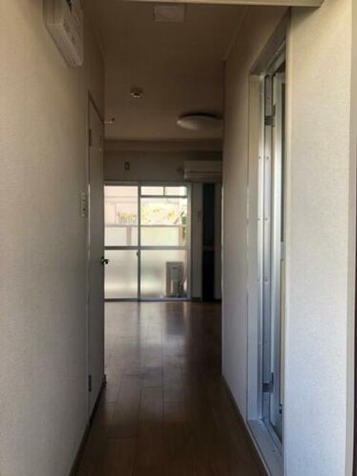 モアセゾンⅡの玄関