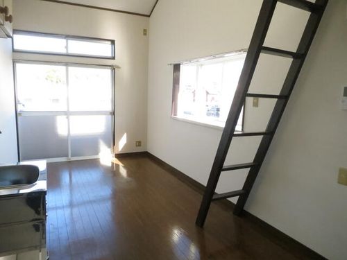 フローラルハイムⅡ106の内装