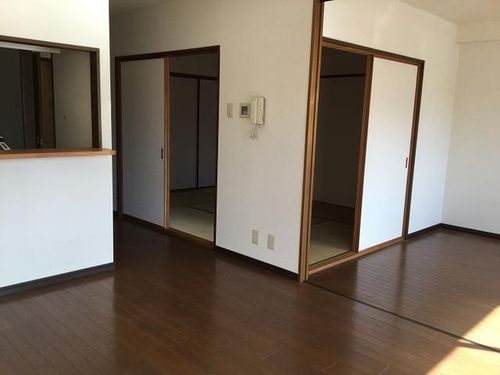 アインツ曽根の居間