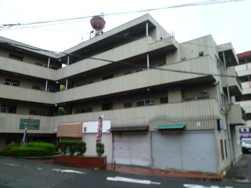 大阪府吹田市樫切山(マンション)の賃貸物件の外観