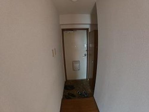 ルネッサコート芦屋の玄関