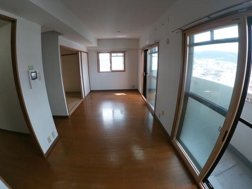 ルネッサコート芦屋の居間