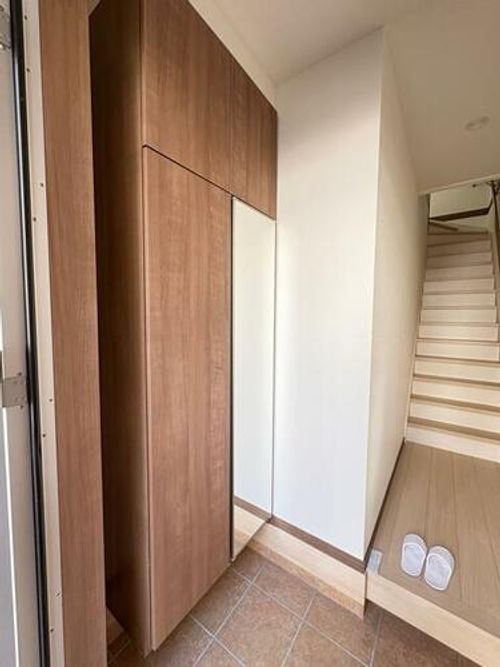 京都府八幡市八幡源氏垣外(一戸建)の賃貸物件の居間