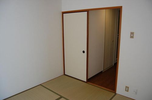 ロイヤルメゾン甲東園Ⅷ102の内装