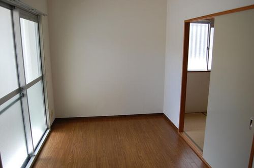 ロイヤルメゾン甲東園Ⅷ102の内装