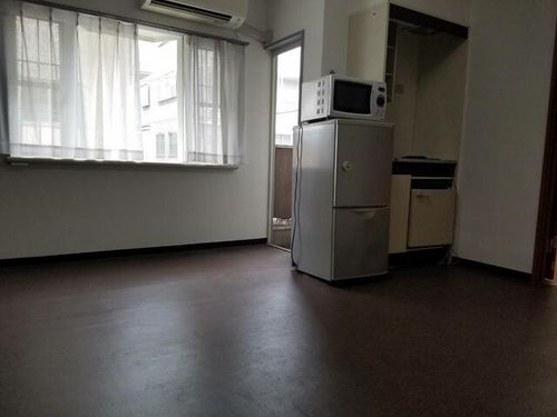 NADビル305の居間