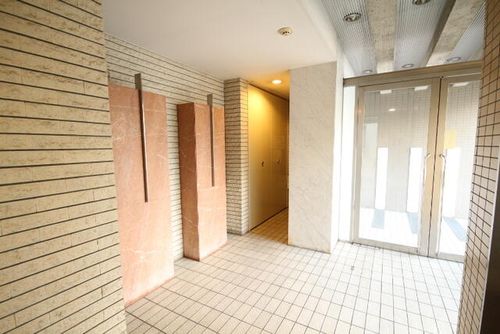 グレース堀田の玄関