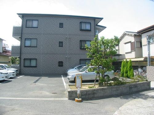 グレース羽衣302の外観