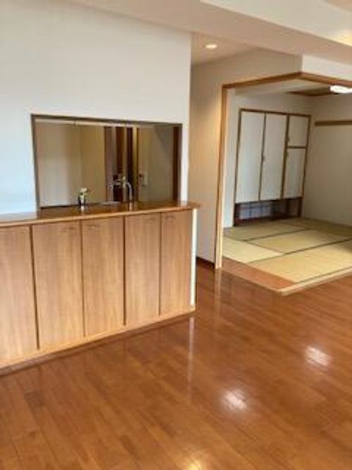 大阪府高槻市大畑町(マンション)の賃貸物件の居間