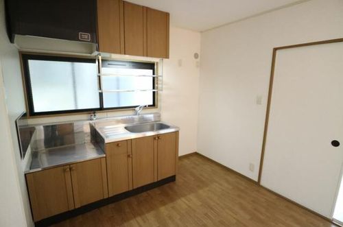 逆瀬台ハイツ102のキッチン