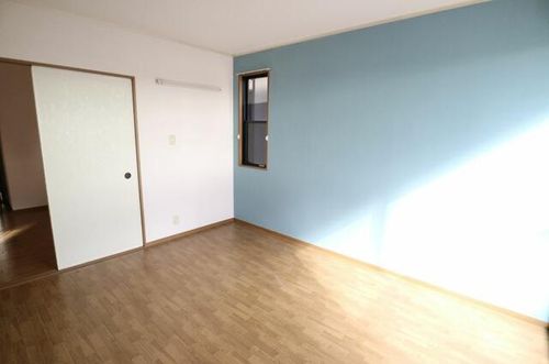 逆瀬台ハイツ102の内装