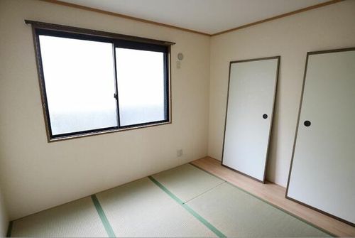 逆瀬台ハイツ102の内装