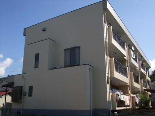 マンション若山Ⅰの外観