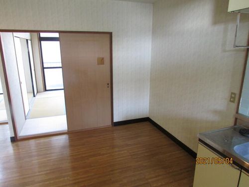 ハイツ青山202の居間