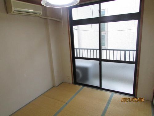 ハイツ青山202の内装