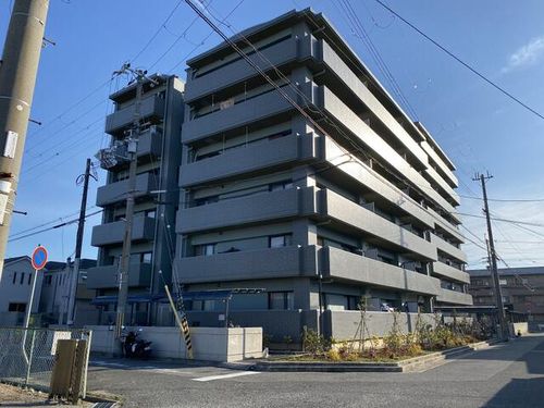 グランピアウエストの外観