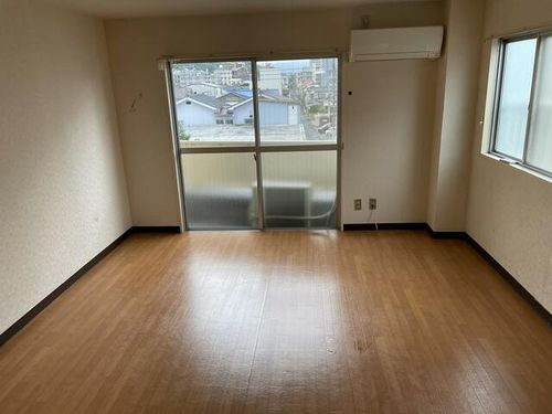 内山大畠ビル401の内装