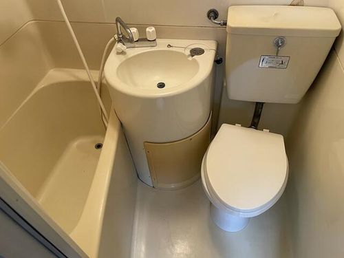 内山大畠ビル401の風呂