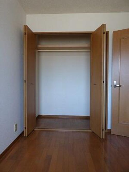 グランブルー吉富 B棟の内装