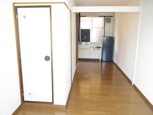 スミヤマンション3-66の居間