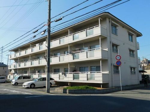 カトレアハイツ105の外観