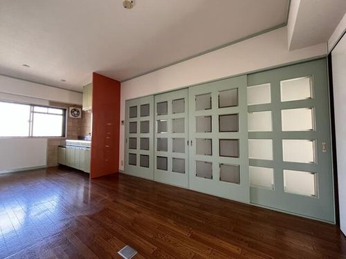 メゾンうがしまⅠの居間