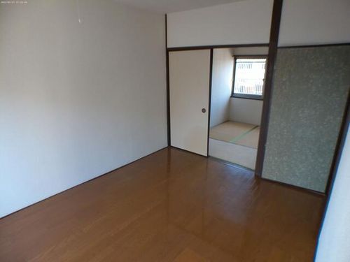 メゾネット城内1の内装