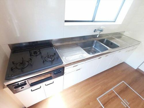 兵庫県神戸市灘区赤松町2丁目(一戸建)の賃貸物件のキッチン