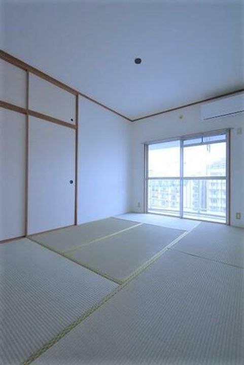 ヴィラ秋月701の内装