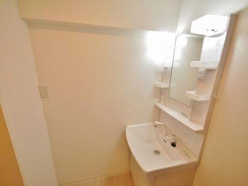 シャトー大塚102の内装