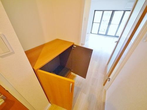 シャトー大塚102の内装