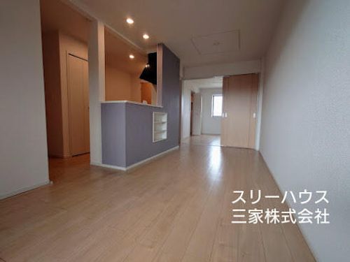 福岡県築上郡吉富町大字広津(アパート)の賃貸物件の居間