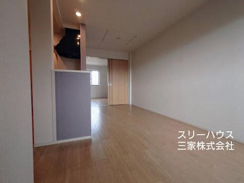 福岡県築上郡吉富町大字広津(アパート)の賃貸物件の居間