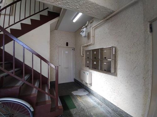 西芦屋マンションの玄関