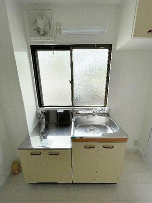 大阪府寝屋川市御幸東町(マンション)の賃貸物件のキッチン