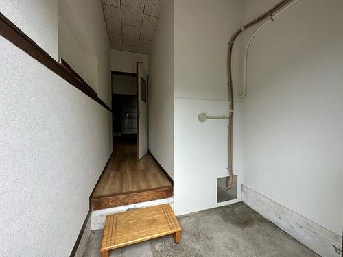 兵庫県姫路市野里慶雲寺前町(一戸建)の賃貸物件の玄関