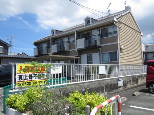 サンシャトー聖 香奈201の外観