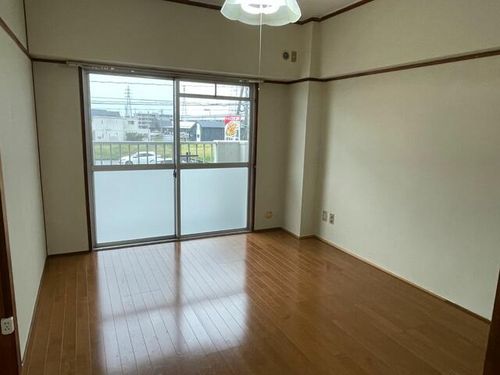大坪ユートピア205の内装