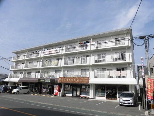 大坪ユートピア205の外観