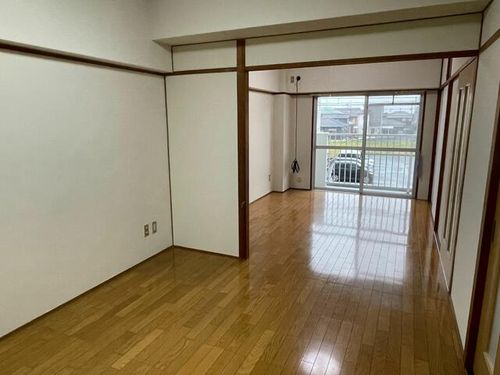 大坪ユートピア205の内装