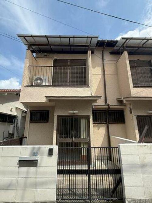 大阪府箕面市桜5丁目(テラスハウス)の賃貸物件の外観