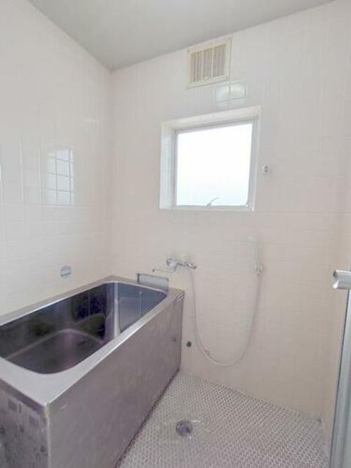 ローズ名草の風呂