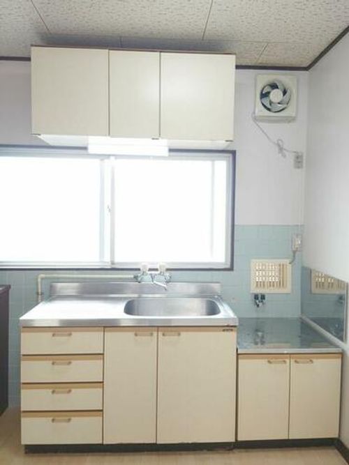 ローズ名草のキッチン