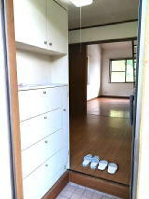 コーポいとう201の玄関