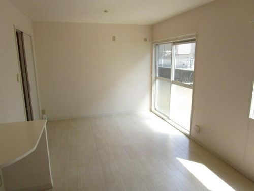 フレグランス左京B101の居間