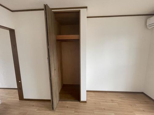 神田ハイツ 2階西203の内装