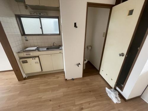 神田ハイツ 2階西203の内装