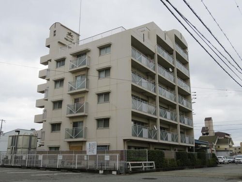 兵庫県姫路市中地南町(マンション)の賃貸物件の外観